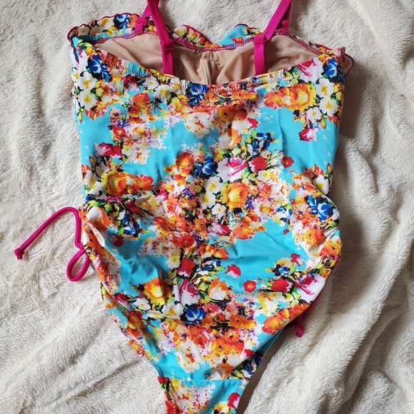 Pour Moi Seville Swimsuit w/Removable Straps - Picture 4 of 9